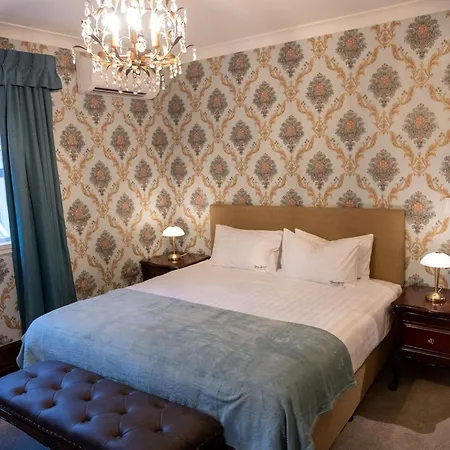 Eliza'S Manor Bed & Breakfast